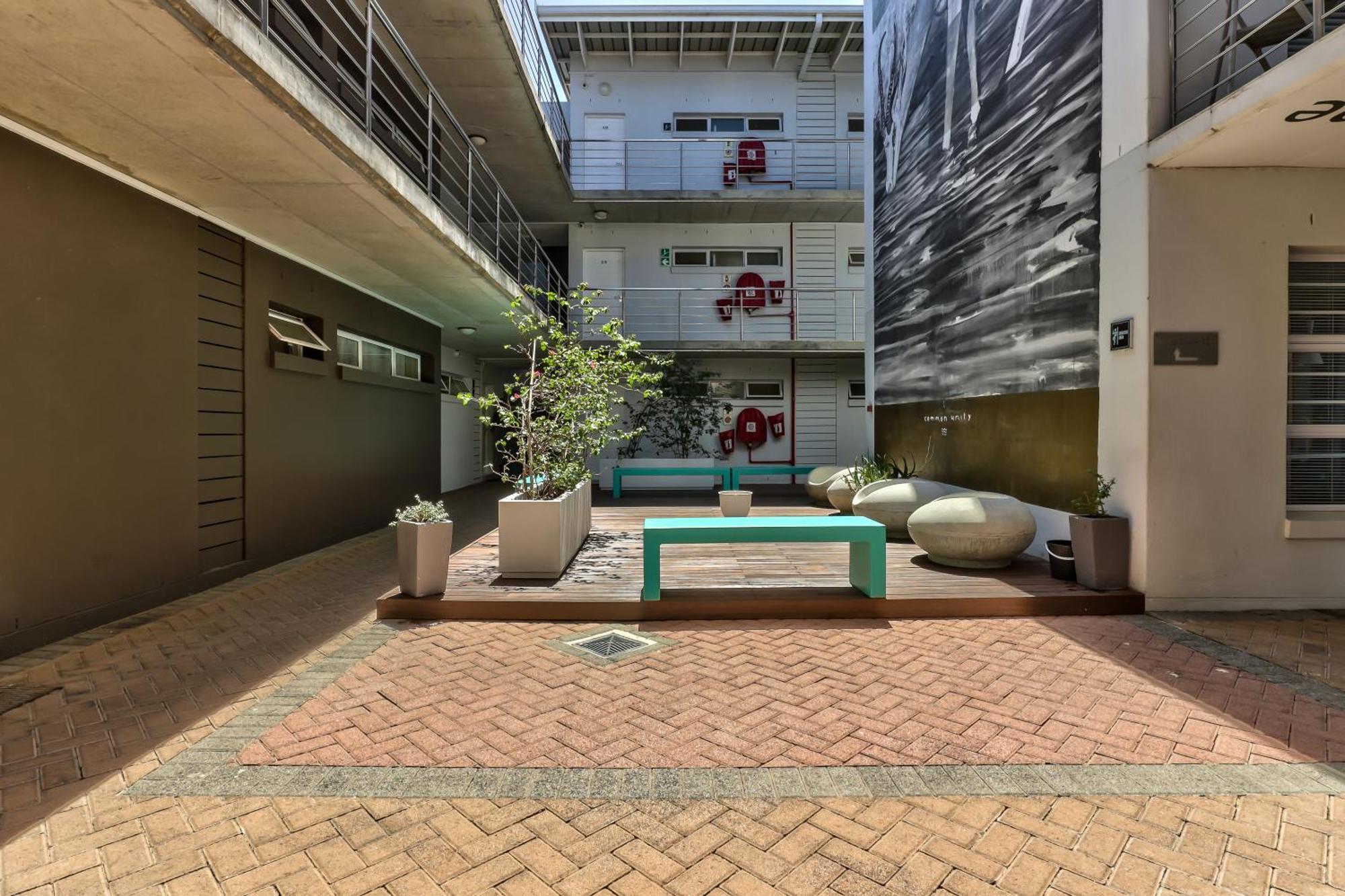 Wink Aparthotel Quiver Tree 斯泰伦博斯 外观 照片