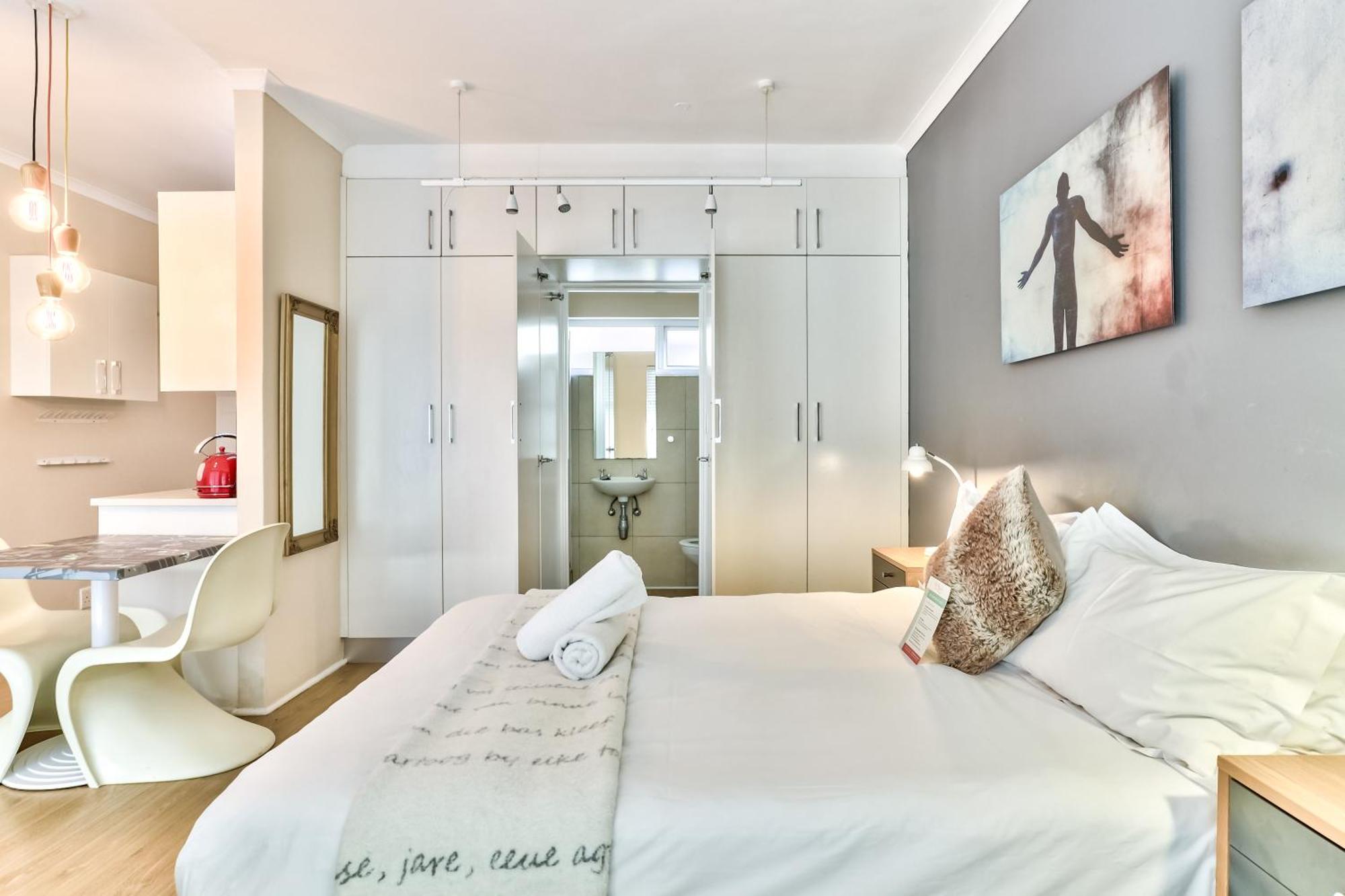 Wink Aparthotel Quiver Tree 斯泰伦博斯 外观 照片