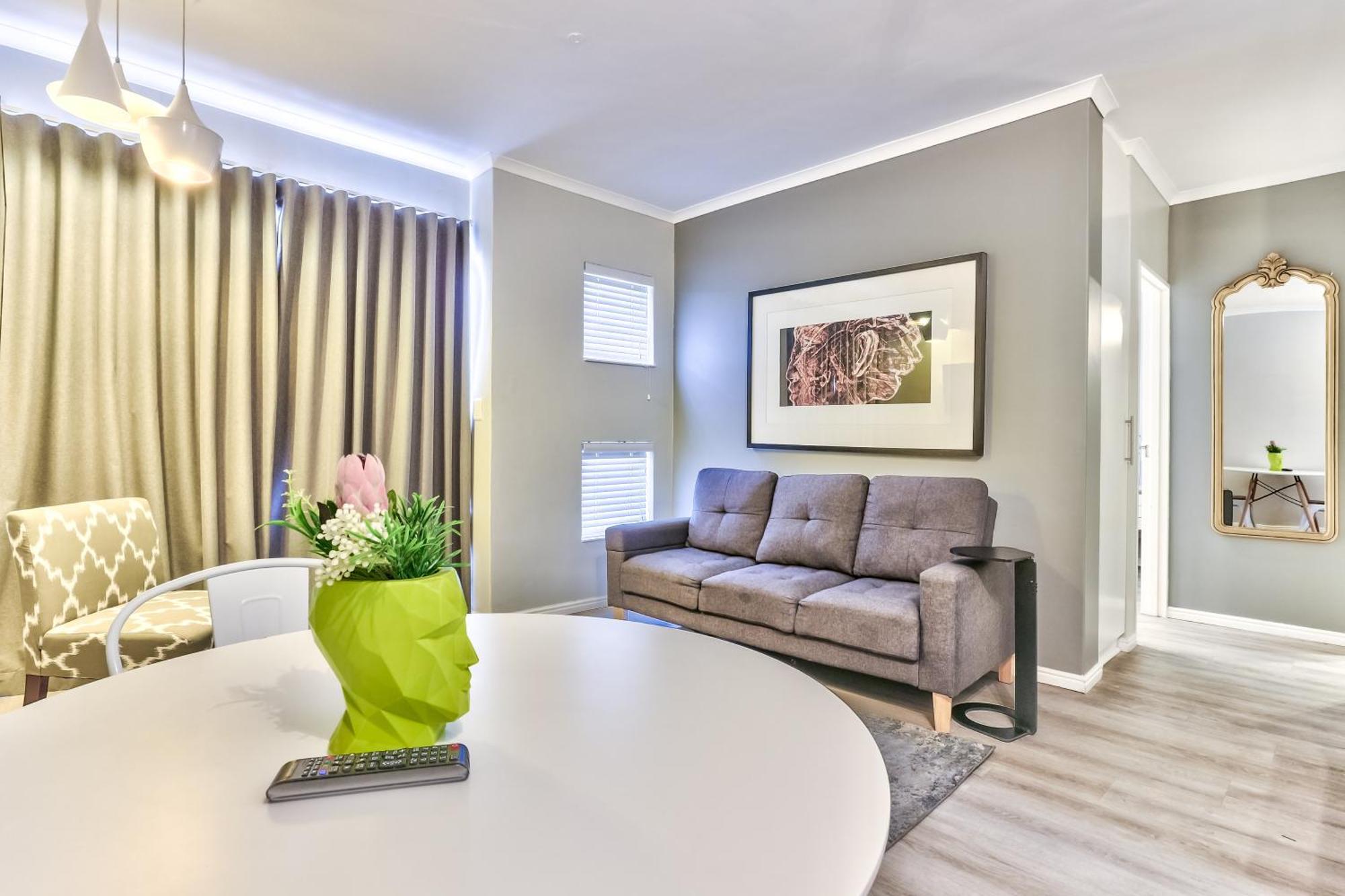 Wink Aparthotel Quiver Tree 斯泰伦博斯 外观 照片